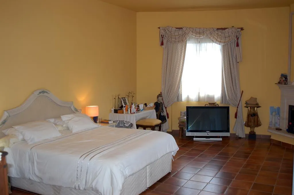 B&B Casa Rural Finca Los Arcos Alhaurín el Grande 0*,  España